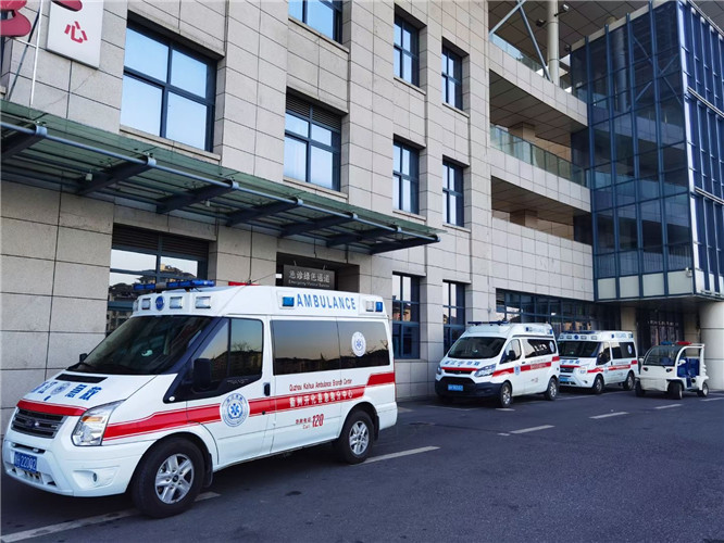 苏尼特左救护车出租服务案例4