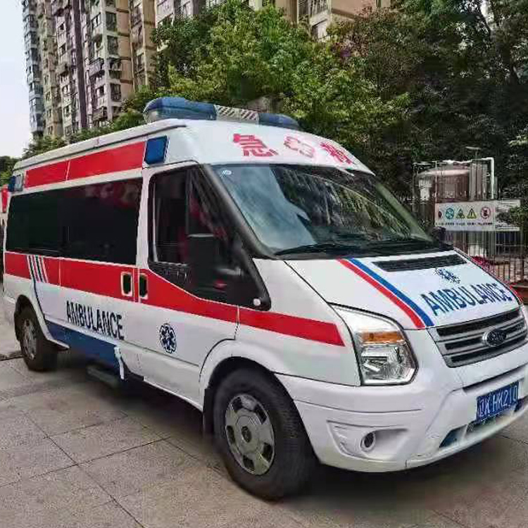 苏尼特左长途救护车护送病人返乡